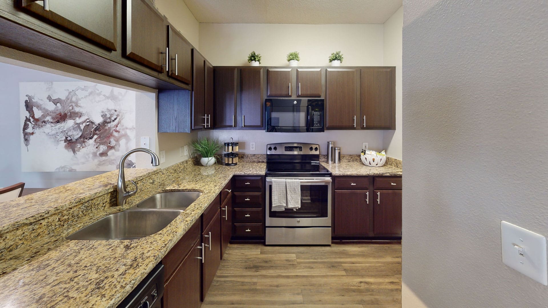 The-Preserve-at-Tampa-Palms-2B-Kitchen